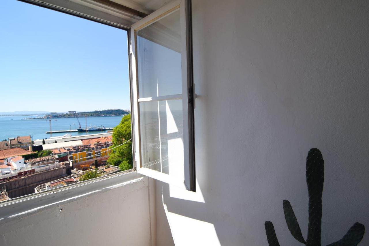 Santos Apartment In Central Lisbon With River View Exterior foto